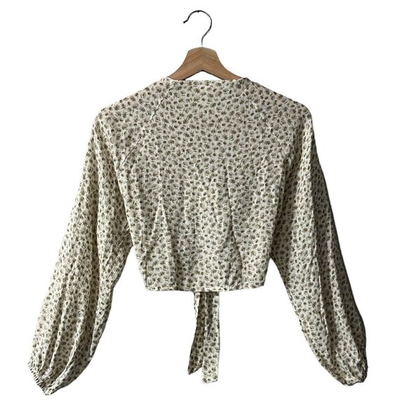 Lazy Sundays Crop Top Size Small Wrap Front Tie Wrap Floral Beige Green - Picture 3 of 8